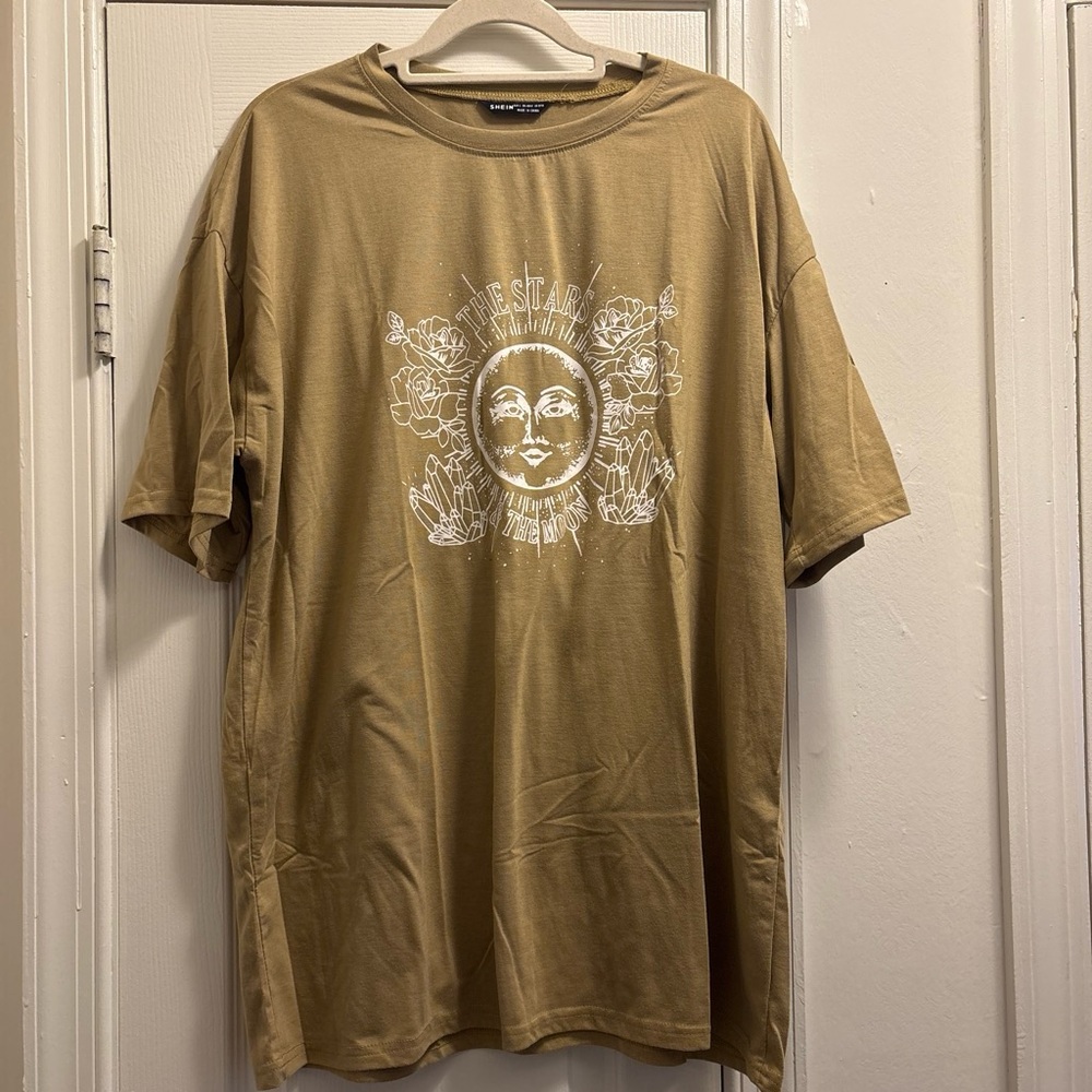 SHEIN Tan Short Sleeve Graphic Tee with White Moon & Floral Design